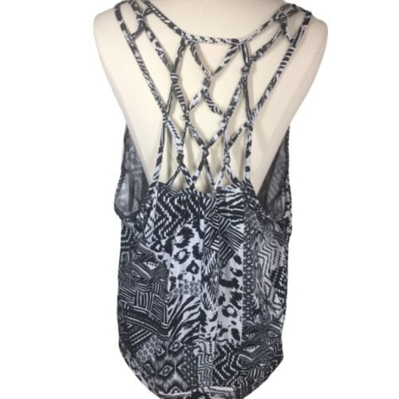 Eyeshadow Tops - EYESHADOW Women's 3X Black White Print Pullover Tank Top Criss Cross Back